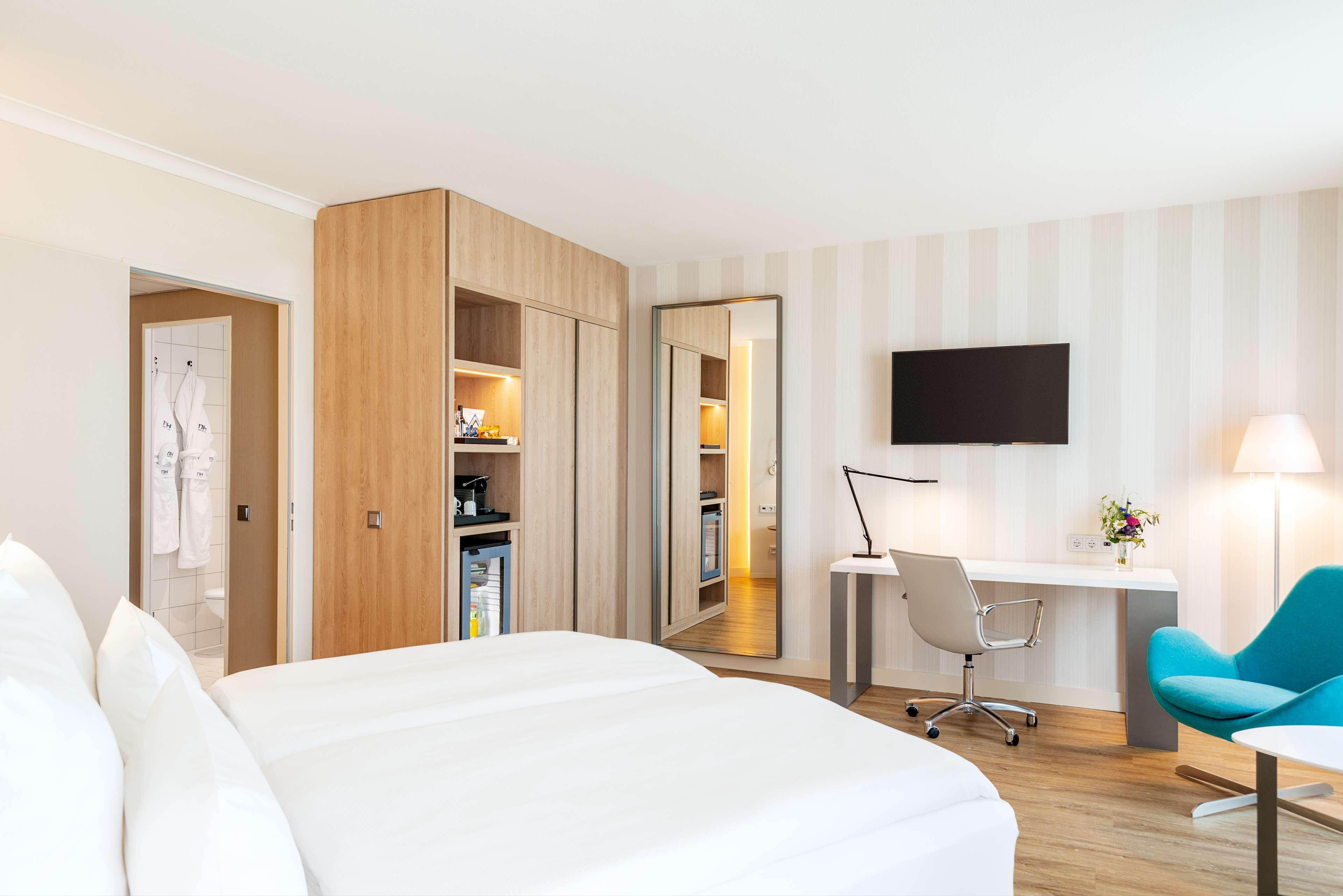Nh Berlin Alexanderplatz Hotel Екстериор снимка