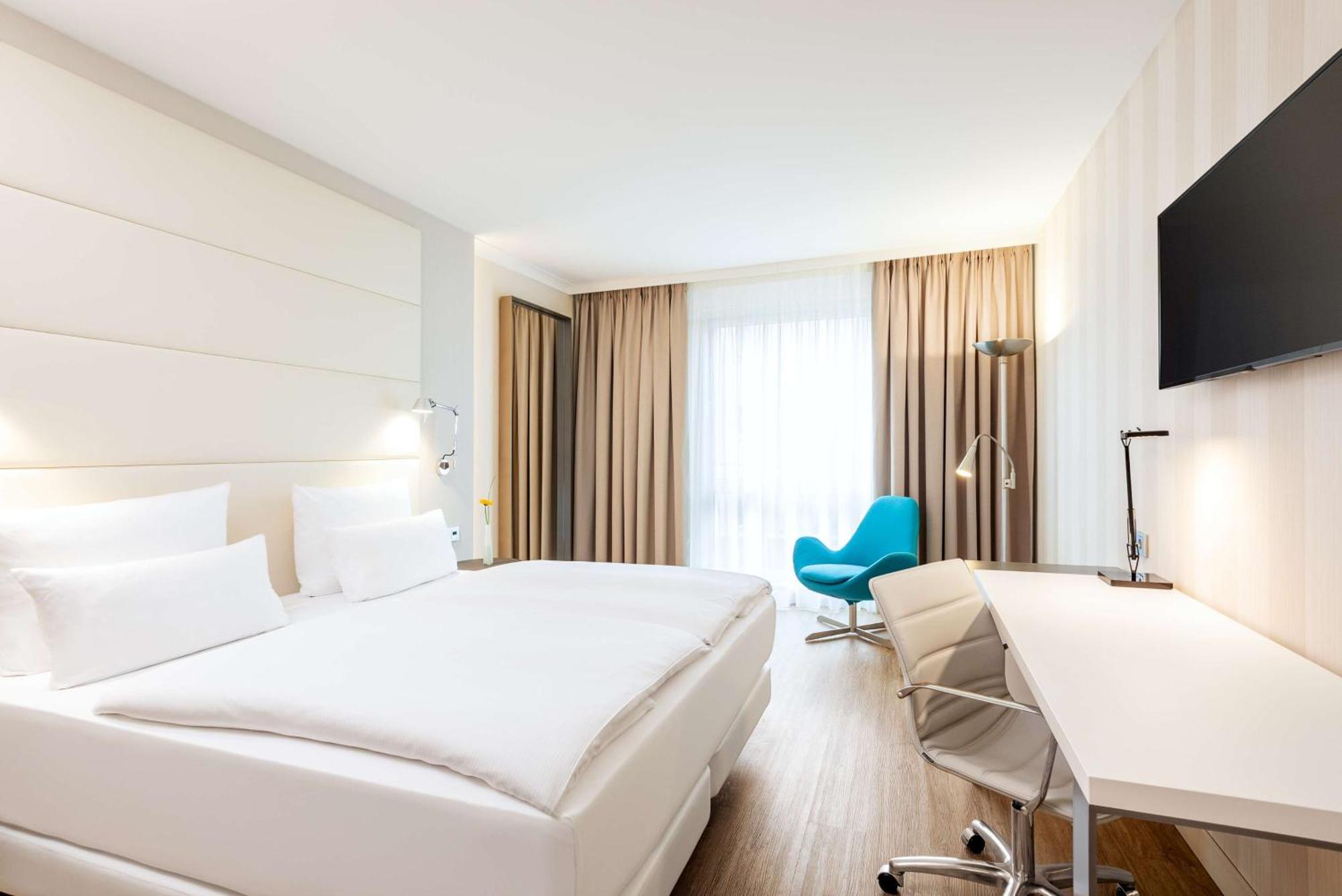 Nh Berlin Alexanderplatz Hotel Екстериор снимка