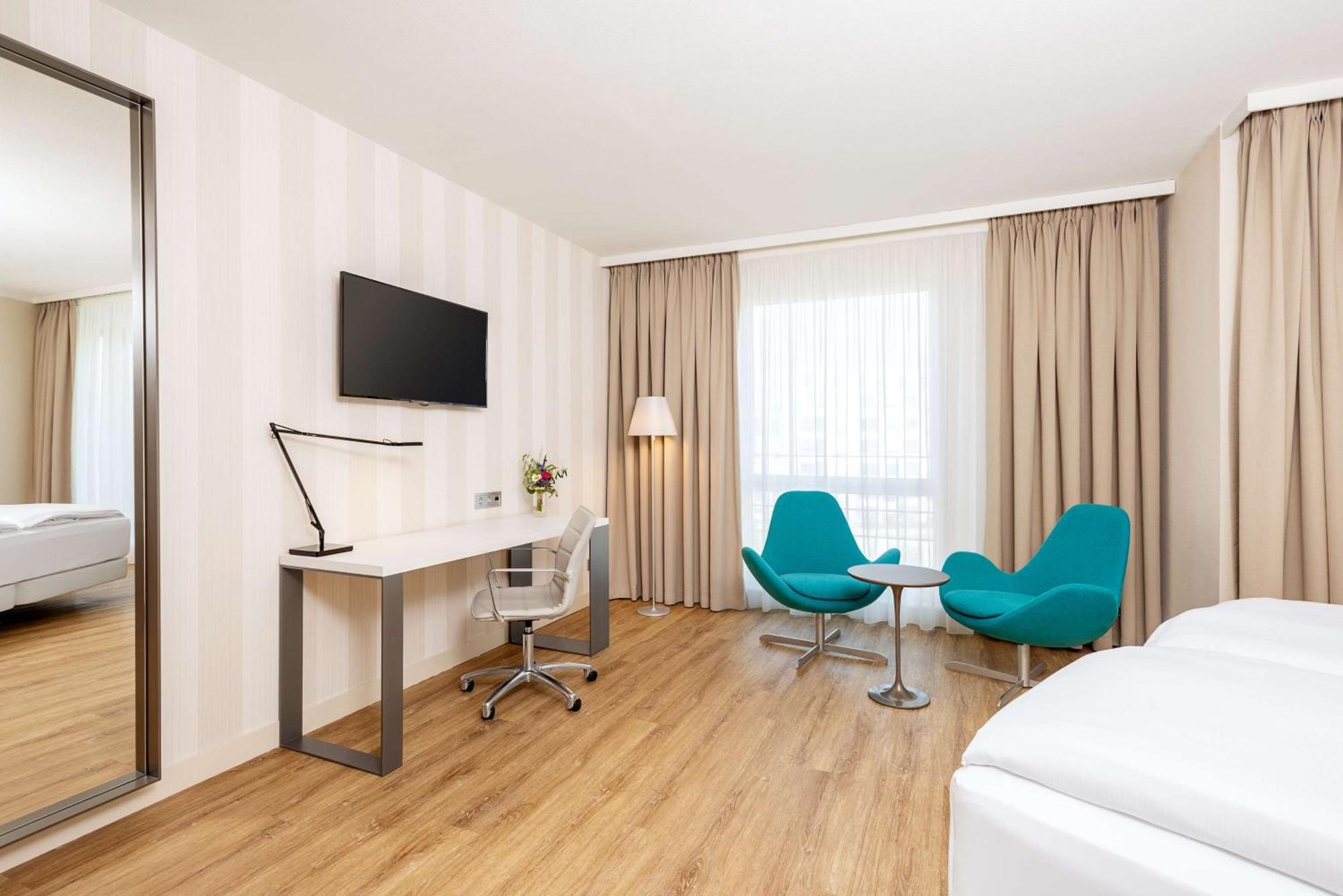 Nh Berlin Alexanderplatz Hotel Екстериор снимка
