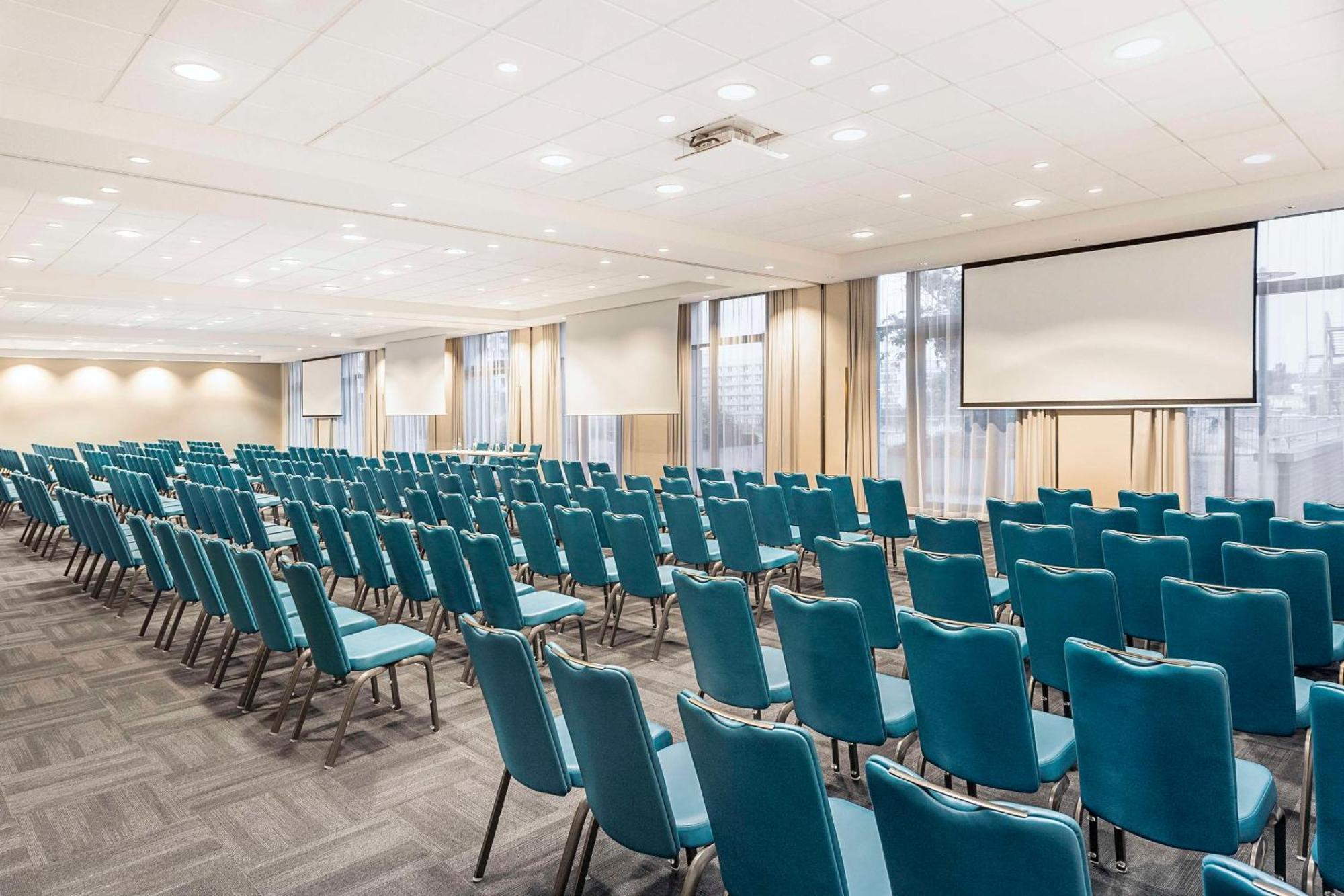 Nh Berlin Alexanderplatz Hotel Екстериор снимка