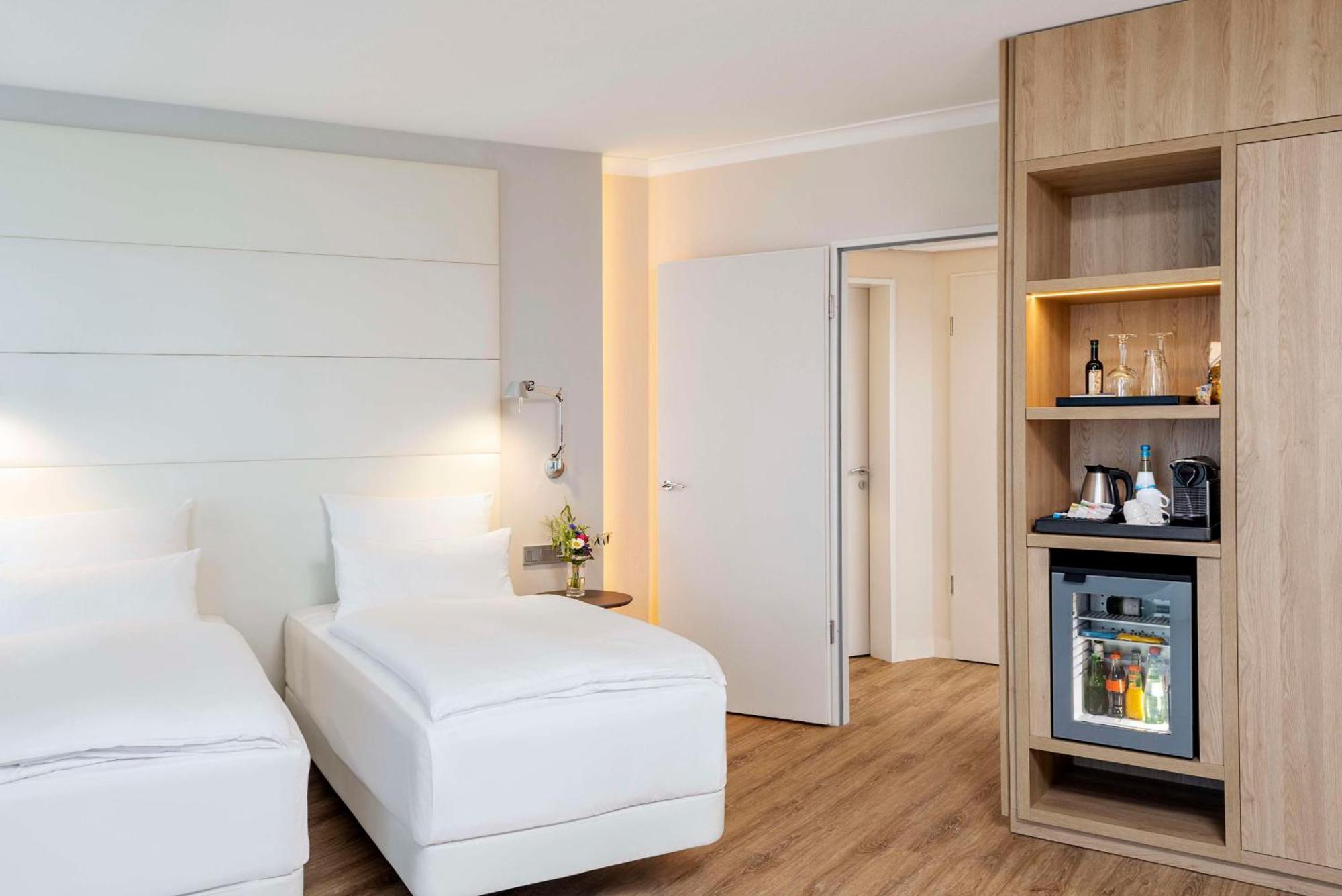 Nh Berlin Alexanderplatz Hotel Екстериор снимка