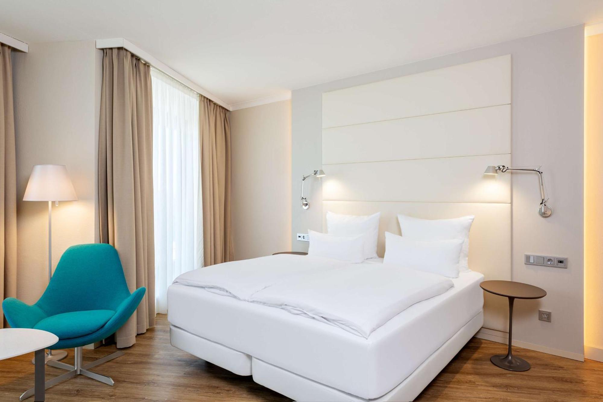 Nh Berlin Alexanderplatz Hotel Екстериор снимка