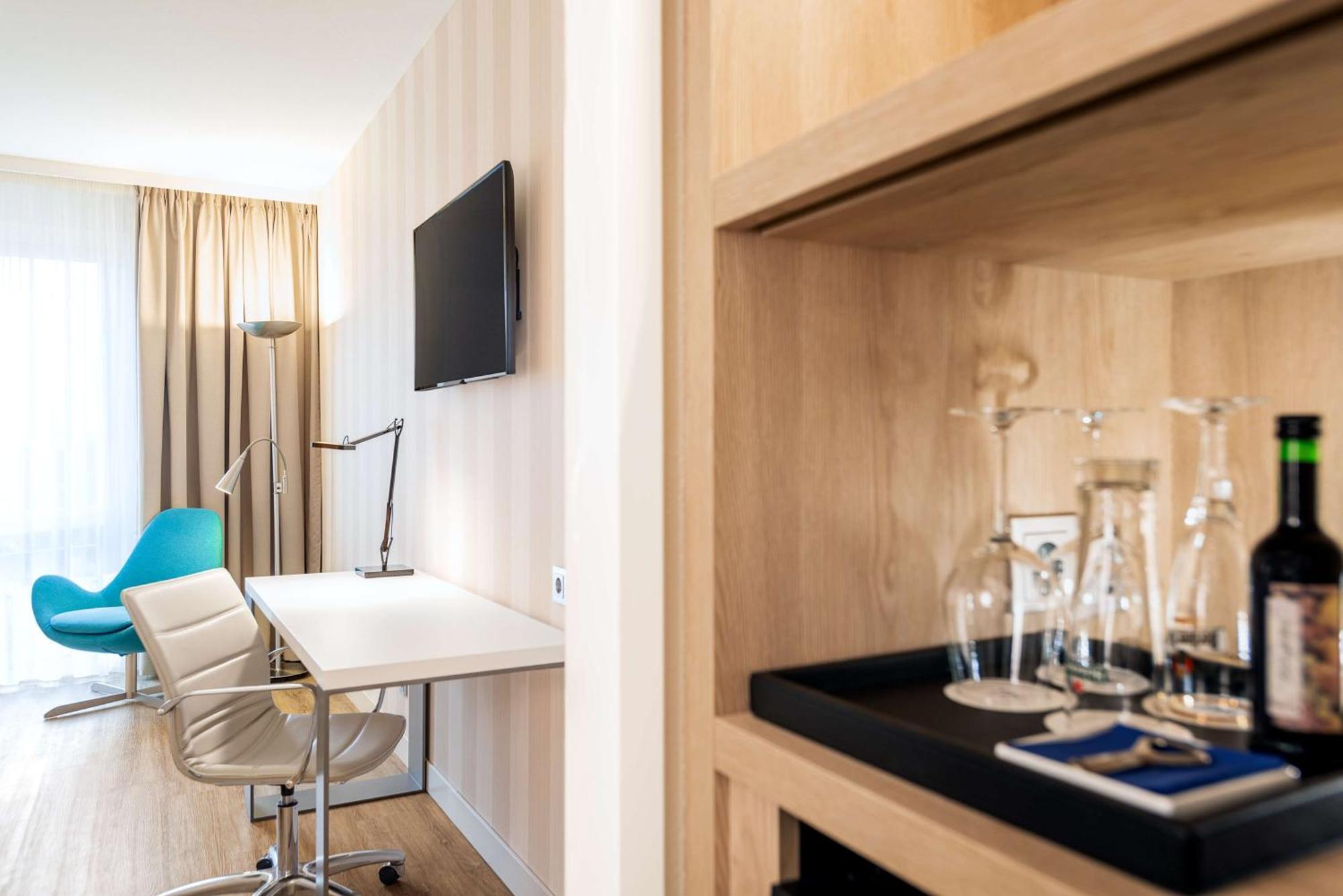 Nh Berlin Alexanderplatz Hotel Екстериор снимка