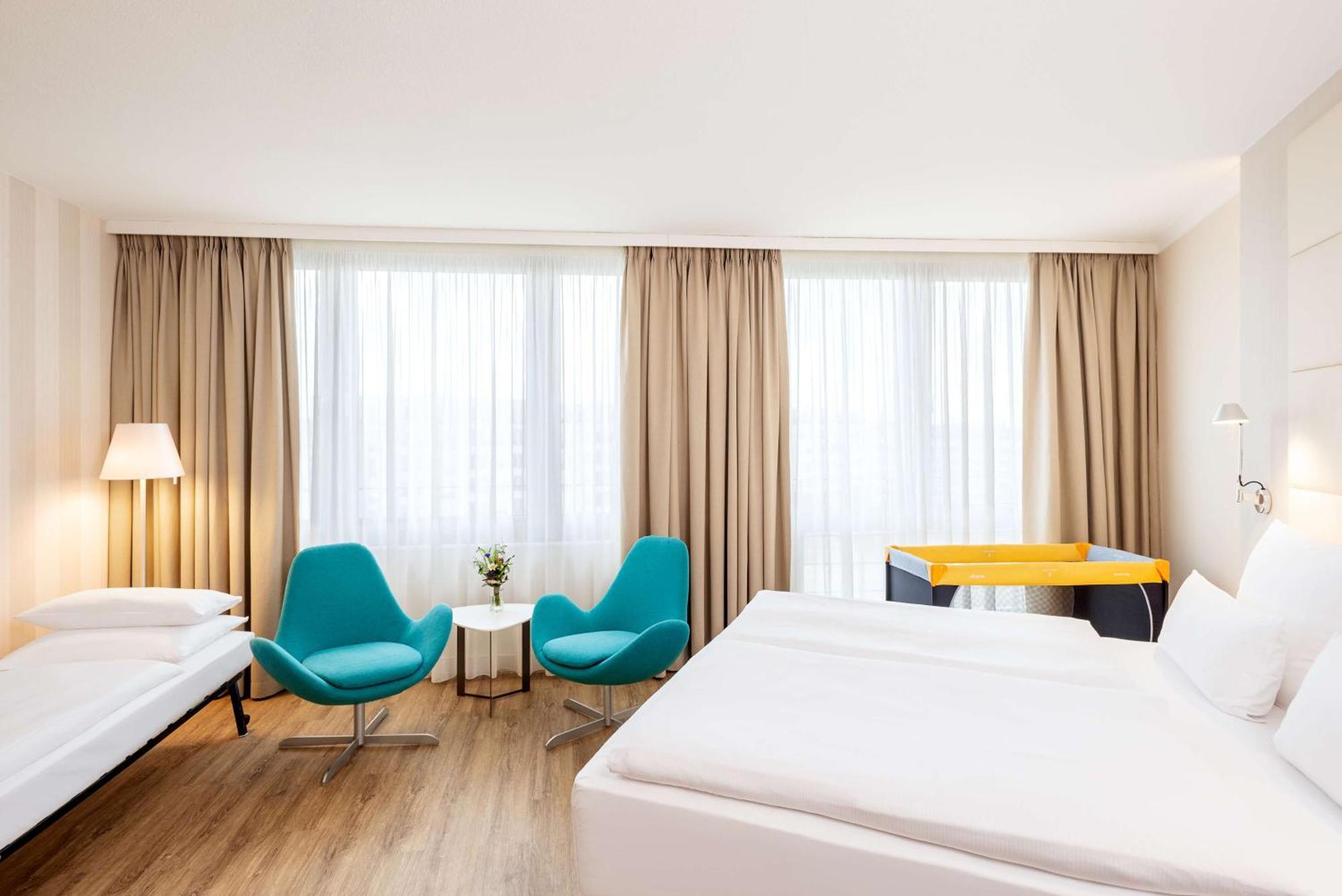 Nh Berlin Alexanderplatz Hotel Екстериор снимка